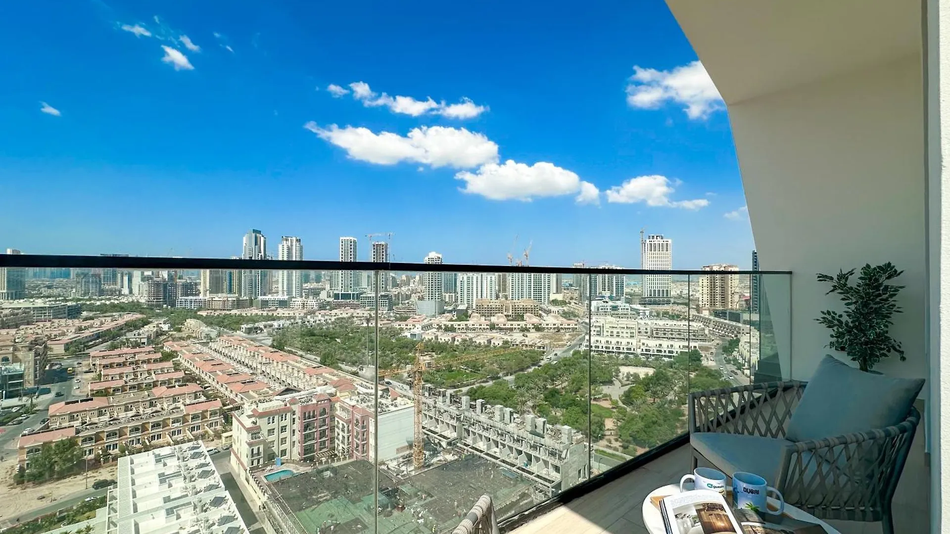 Higuests - Luxury Apt In The Heart Of Jvc At Binghatti Nova Dubái